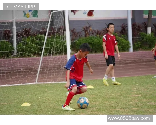 山拜足球的魅力与激情探索足球文化的深厚底蕴与未来发展之路 山拜足球的魅力与激情探索足球文化的深厚底蕴与未来发展之路
