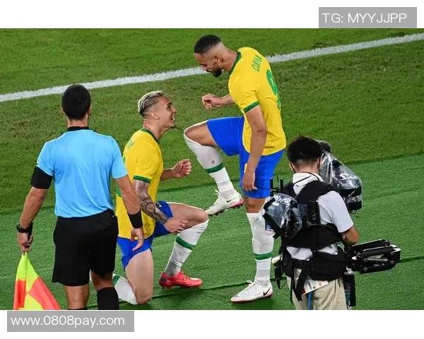 马尔科姆足球：从新星崛起到世界舞台的精彩旅程与成就解析